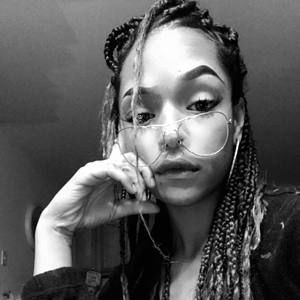 Meet your Posher, Annie